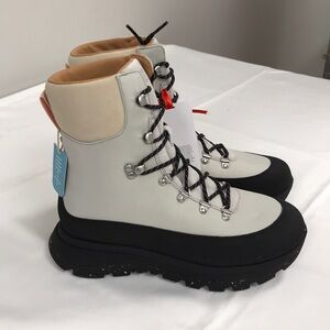 FitFlop Cream and Black Lace Up Boots